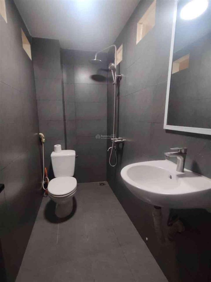 Huỳnh tấn phát ngay nguyễn thị thập, hxh 4m , 75m2, 3 tầng btct, 4pn