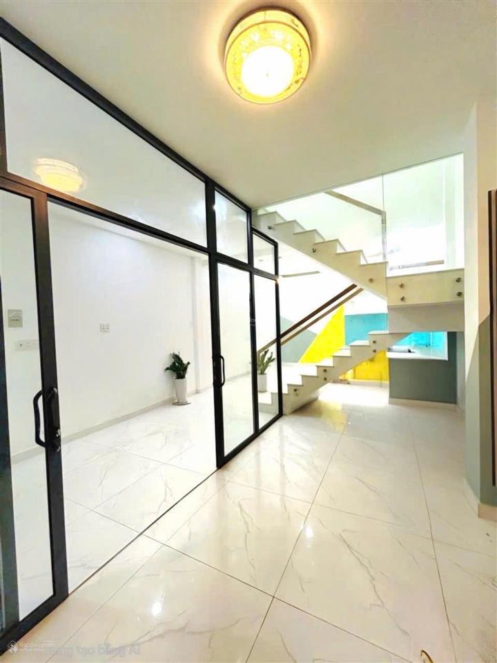 Huỳnh tấn phát  3pn  ngang 4,7m nở hậu, 1 trệt 1 lầu, shr, hoàn công đủ, hỗ trợ bank, 10p tới q1
