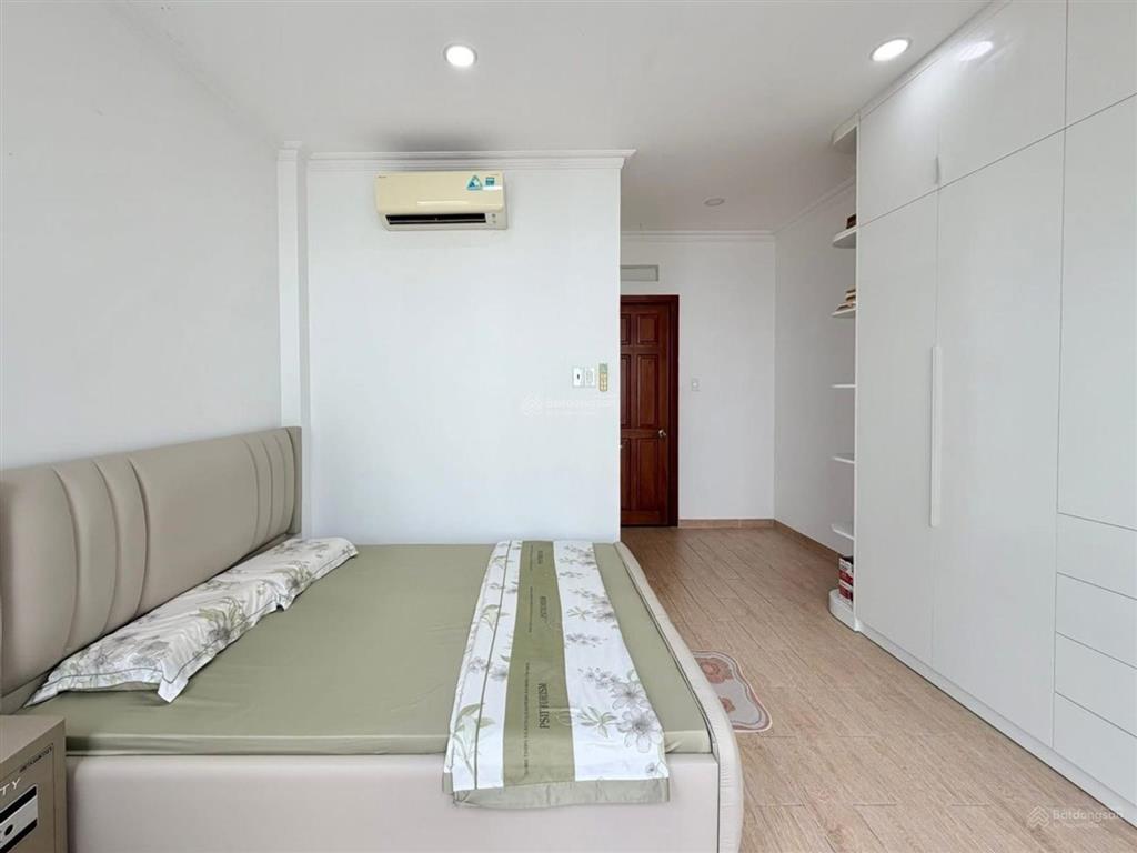 Nhà mới nguyễn văn nguyễn, quận 1 lô góc 2 mặt hẻm 5 tầng btct chỉ 6,69 tỷ