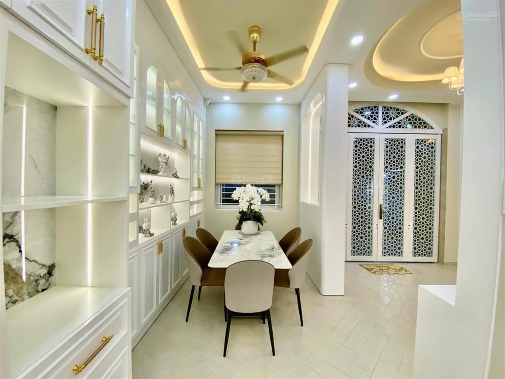 Nhà mới full nội thất ngang 9m hiếm  kề eco green nguyễn văn linh  4pn 3wc  chỉ 6,99 tỷ tl