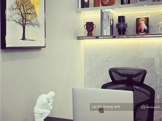 Chính chủ bán căn 3pn  full nt  bc dn tại toà hn center point27 lê văn lương. 0961 846 ***