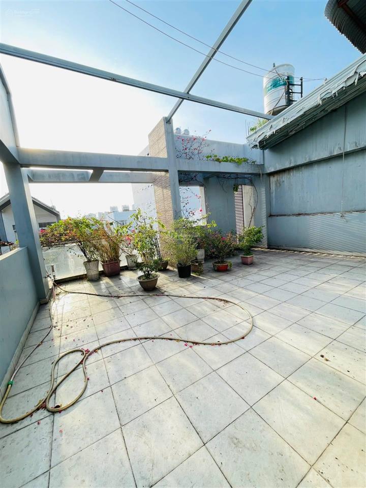 Nhà bán diện tích lớn 7m x 20m dt sổ 135.4m2
nguyễn văn quỳ phú thuận quận 7
