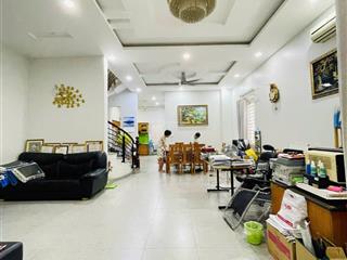Nhà bán diện tích lớn 7m x 20m dt sổ 135.4m2
nguyễn văn quỳ phú thuận quận 7