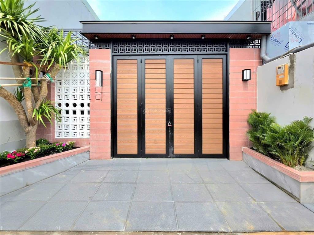 Nhà vườn thị trấn nhà bè đường nguyễn thị hương 5,5x26  cách phú mỹ hưng chỉ 5p  nhỉnh 7t