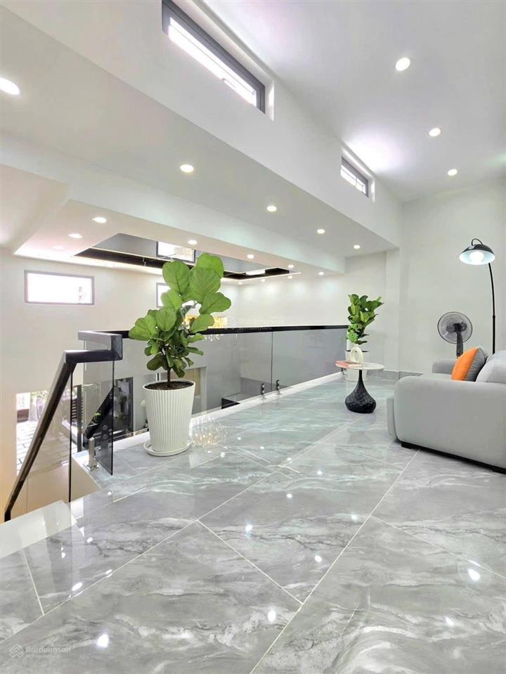Nhà vườn thị trấn nhà bè đường nguyễn thị hương 5,5x26  cách phú mỹ hưng chỉ 5p  nhỉnh 7t