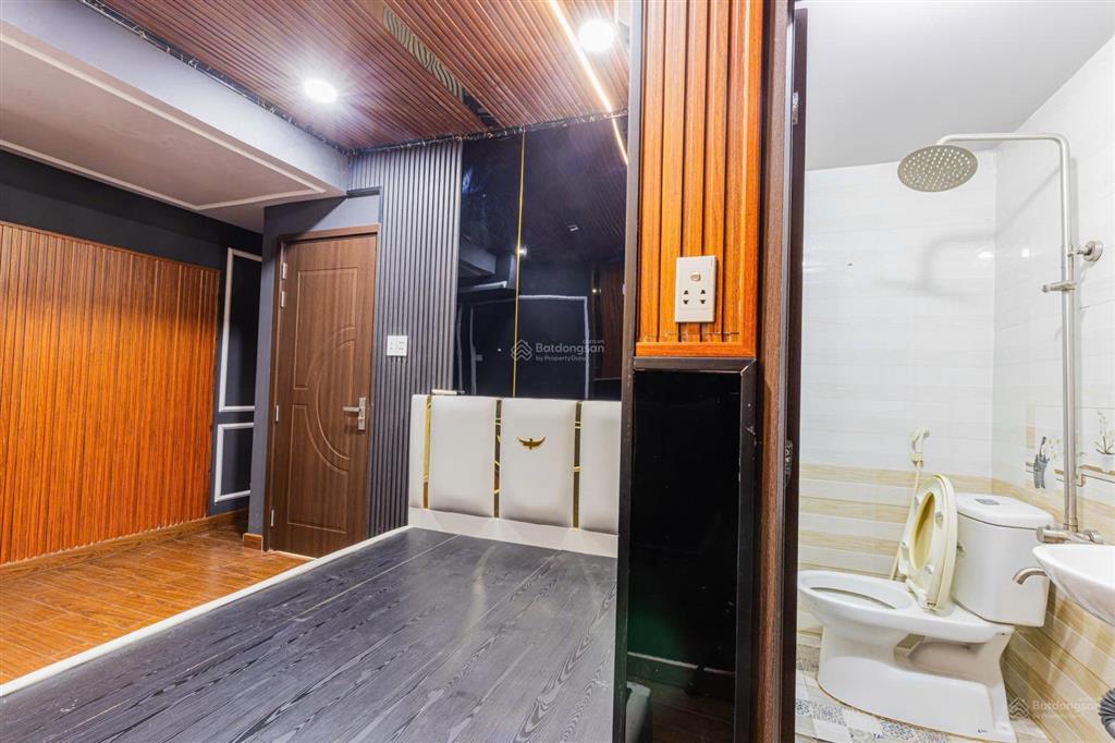 Bán căn hộ dv 6 tầng 2 lê đức thọ 20phòng có nội thất cao cấp , có pccc , đang cho thuê 1201tháng