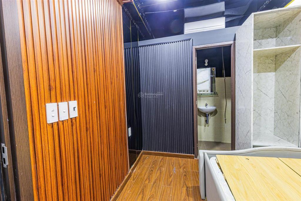Bán căn hộ dv 6 tầng 2 lê đức thọ 20phòng có nội thất cao cấp , có pccc , đang cho thuê 1201tháng
