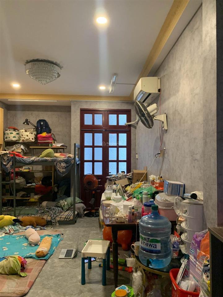 Bán mặt tiền hoàng sa phường 11q3 dt4mx22m 1 trệt1 lửng 2 lầu có sân thượng 5pn 6wc