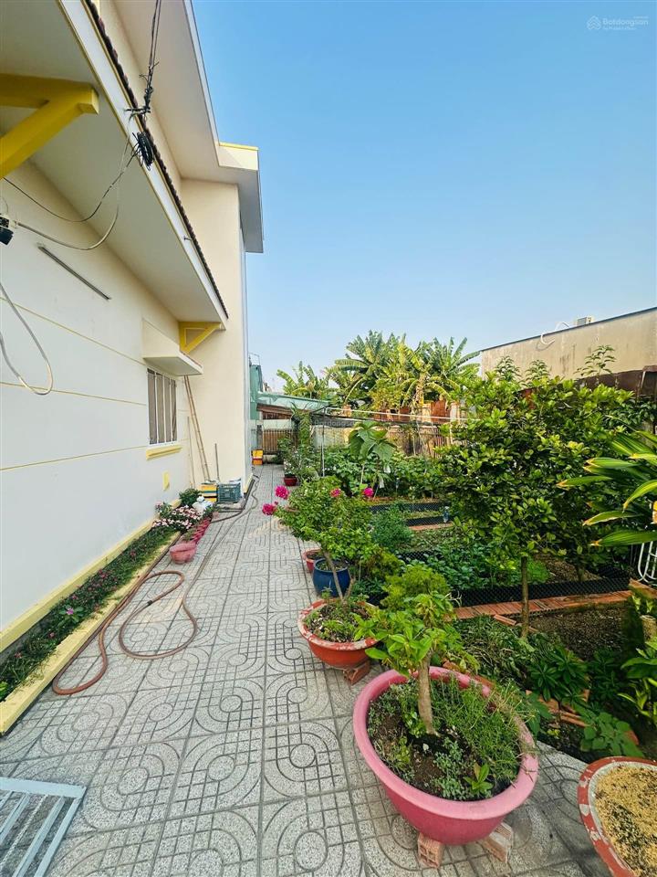 Bán biệt thự vườn thới tam thôn 17 hóc môn sát q12 300m2 giảm còn 7ty800