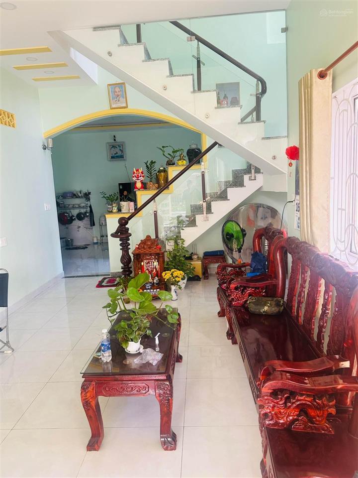 Bán biệt thự vườn thới tam thôn 17 hóc môn sát q12 300m2 giảm còn 7ty800