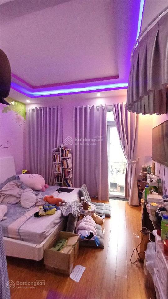 Bán căn nhà sau căn mặt tiền dương quảng hàm phường 5 gò vấp4m10x17m