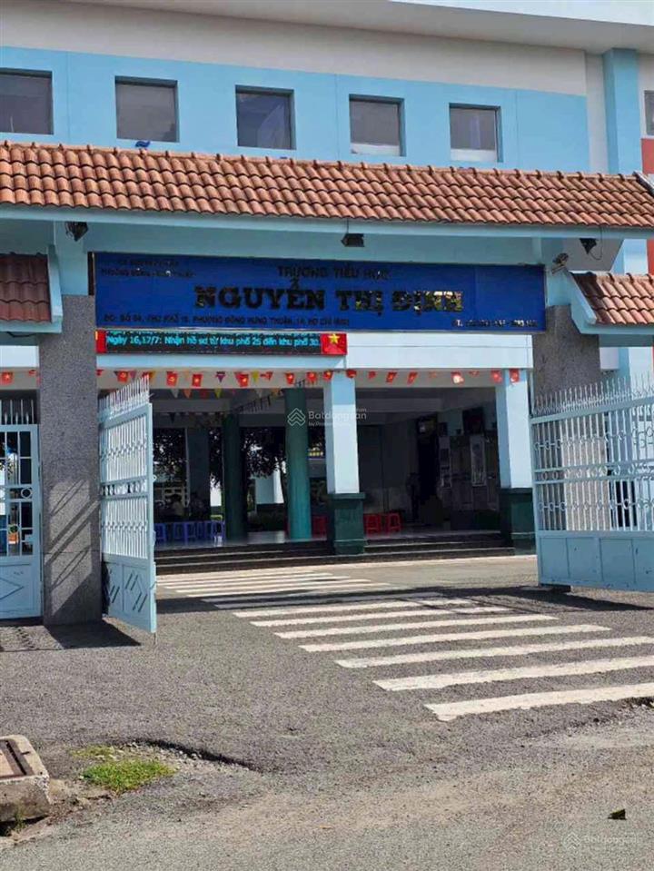 Bán căn nhà và đất 3 mặt tiền đường nhánh phân văn hớn  q12  dt 25mx47m  1081m2 có 200m2 thổ cư