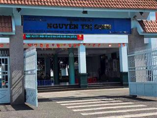 Bán căn nhà và đất 3 mặt tiền đường nhánh phân văn hớn  q12  dt 25mx47m  1081m2 có 200m2 thổ cư