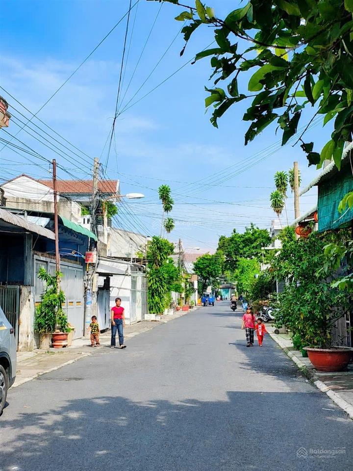 Bán nhà đường bùi văn bình  thủ dầu một bình dương  dt6mx34m nhà 2 lầu sau có 4 phòng trọ 6ty800