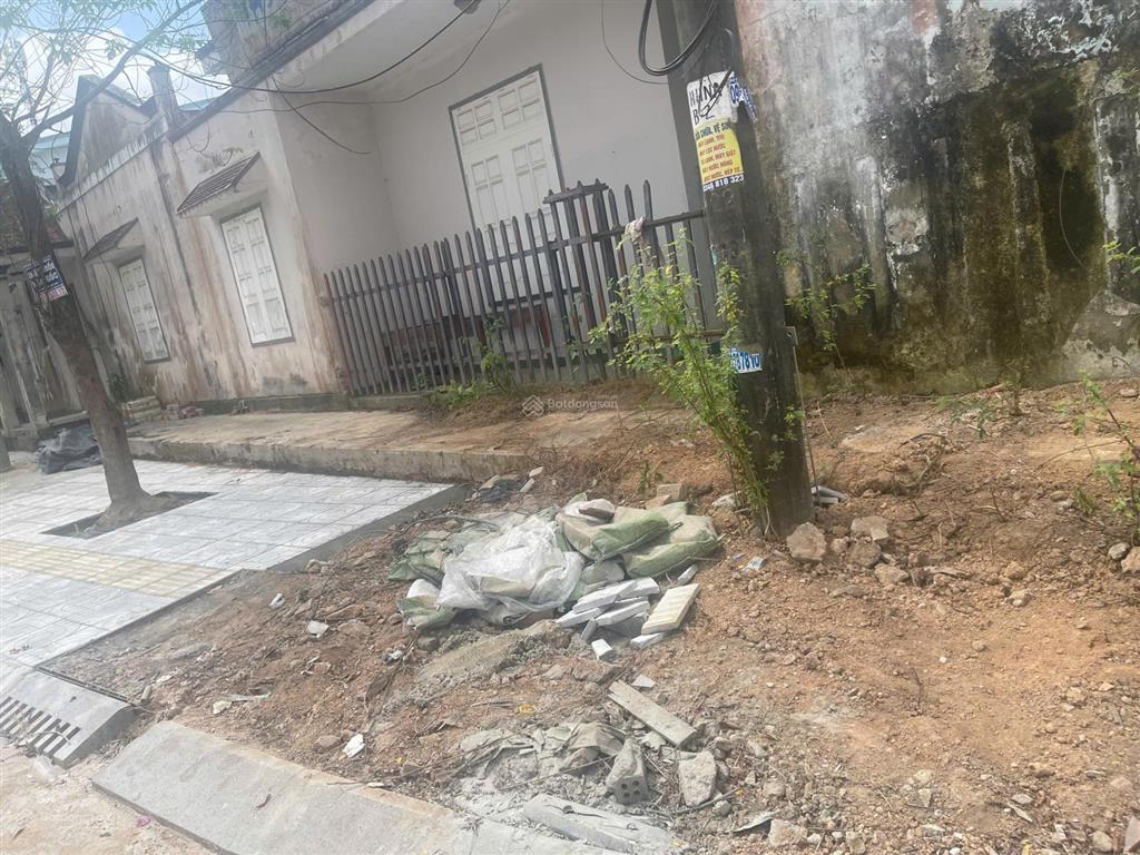 Bán đất 2 mặt tiền hà huy tập  hoàng hữu nam phường hoà thuận quảng nam cũ diện tích 185m2.
