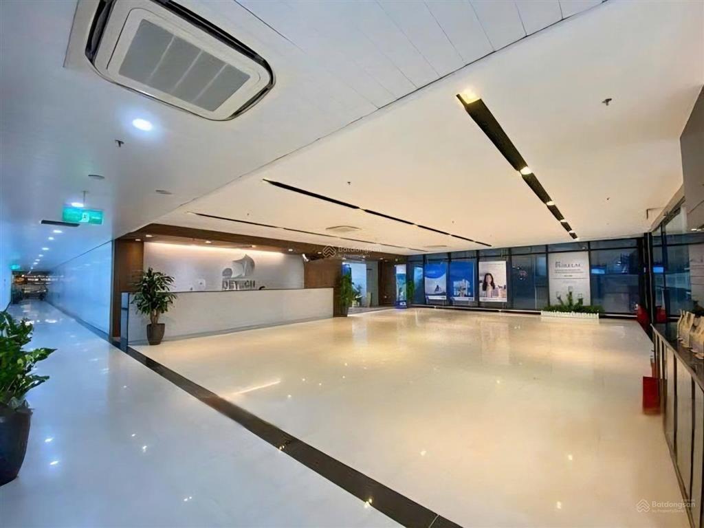 Cho thuê 500m2 sàn vp chuyên nghiệp mặt phố nguyễn phong sắc, có thể bàn giao ngay