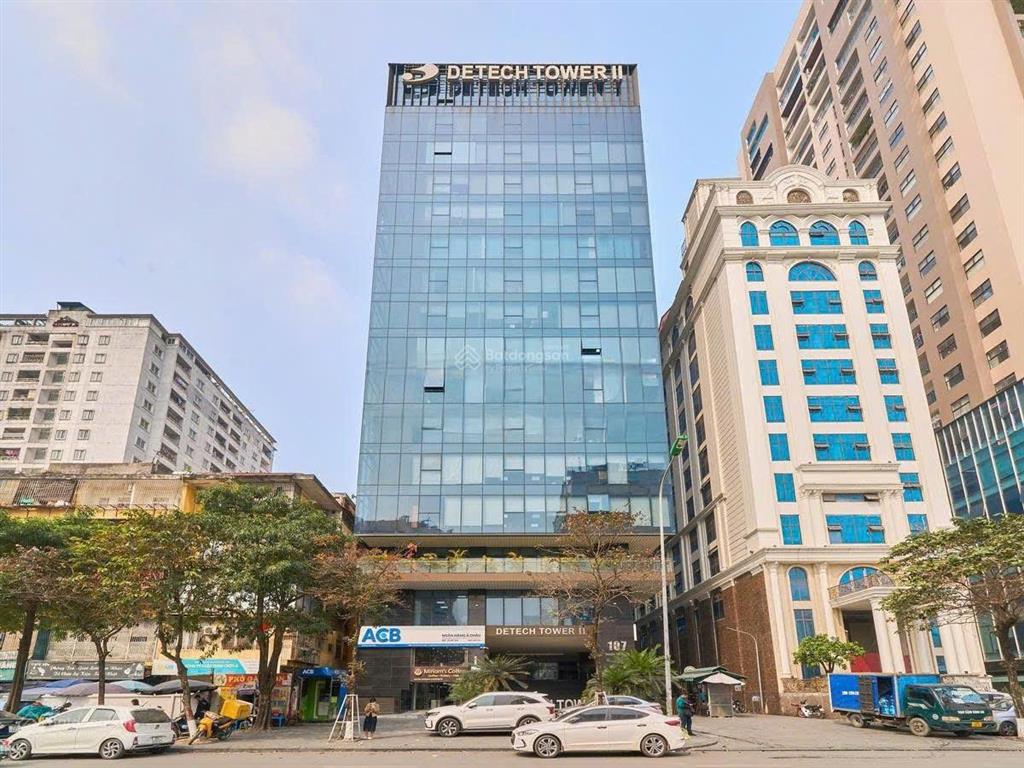Cho thuê 500m2 sàn vp chuyên nghiệp mặt phố nguyễn phong sắc, có thể bàn giao ngay