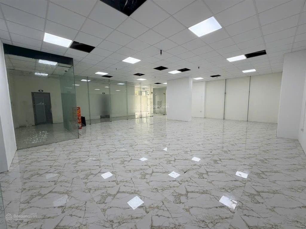 Cho thuê 350m2 sàn vp tòa yên hòa sunshine, thích hợp nhiều loại mô hình, sẵn bàn giao