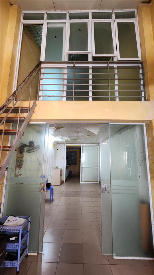 Bán nhà riêng 40m2 chính chủ tại ngõ 445 lạc long quân, hà nội