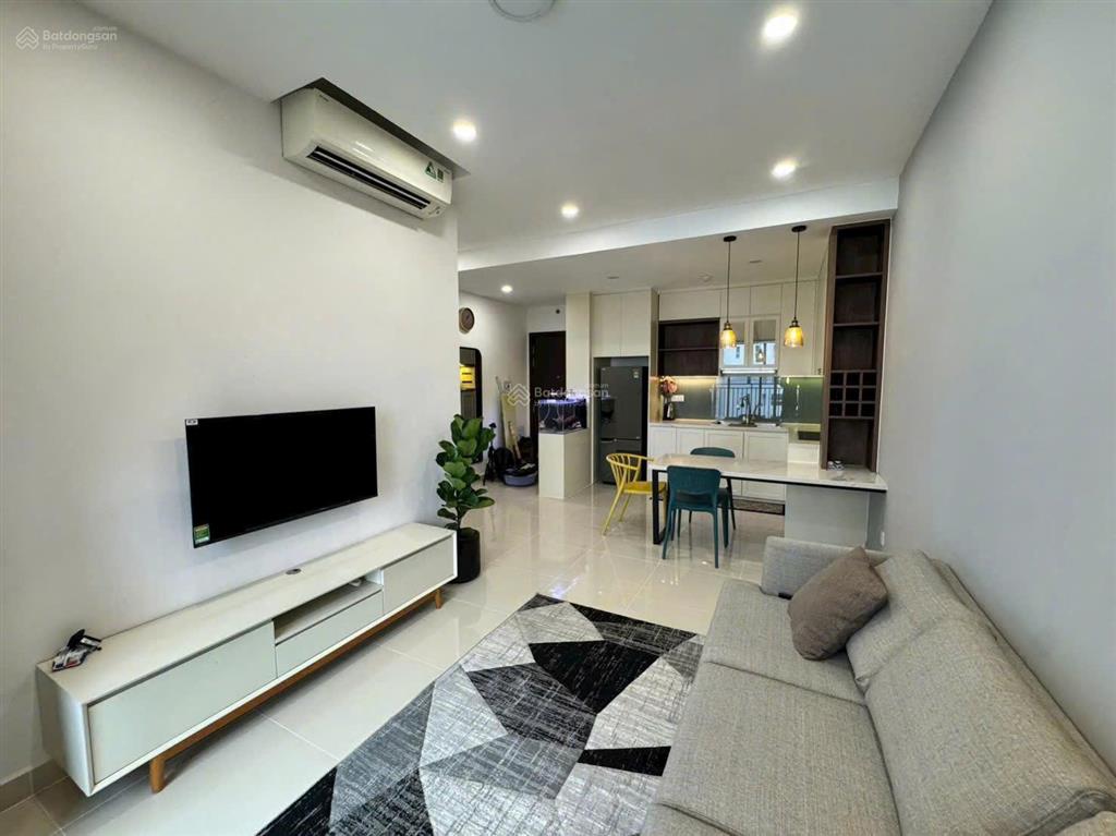 Cần tiền bán nhanh cc the botanica, 73m2, 5,7 tỷ, nhà đẹp lầu trung có sẵn hợp đồng thuê