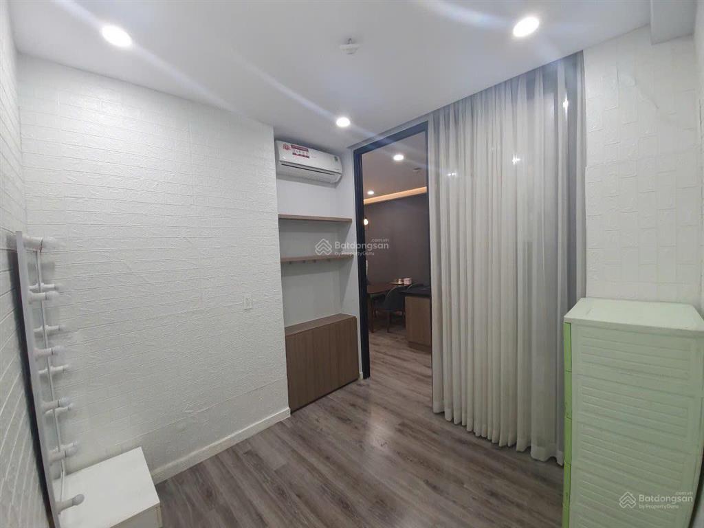 Bán căn cc botanica premier 55m2 4.4ty hướng đông tứ trạch thoáng mát  0868 823 *** hồng