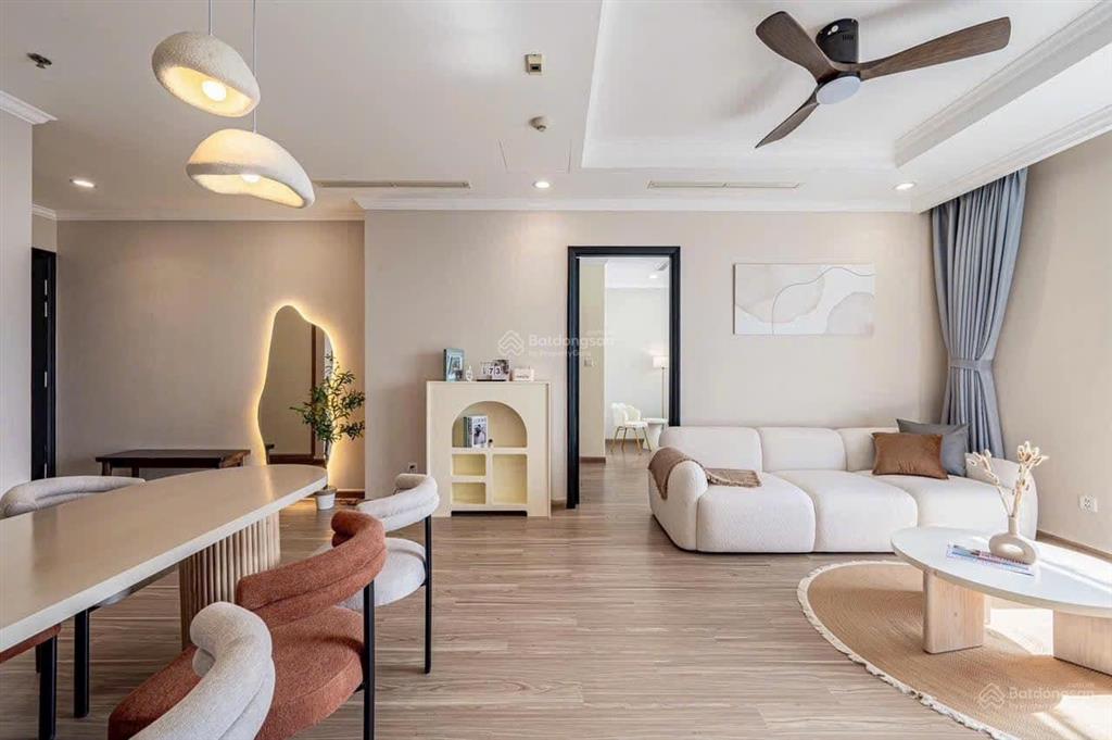 Cho thuê cc grand riverside, 17 triệu, 80m2, 2pn, 2wc, nhiều tiện ích đẹp tại quận 4.