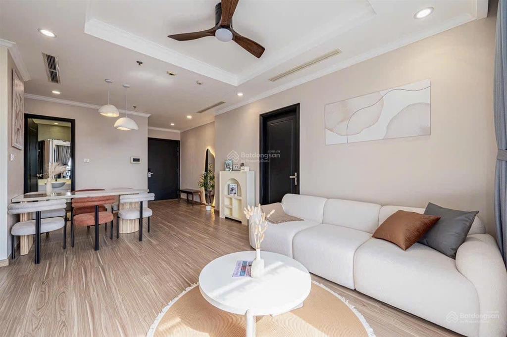 Cho thuê cc grand riverside, 17 triệu, 80m2, 2pn, 2wc, nhiều tiện ích đẹp tại quận 4.