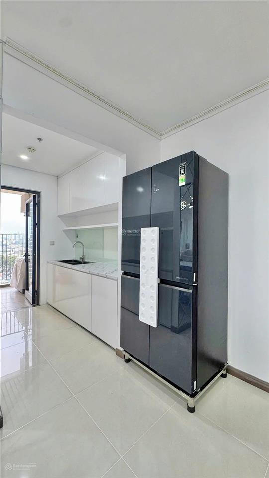 Cho thuê cc the gold view, giá 15 triệu, 70m2, 2 phòng ngủ, nhiều tiện ích, view thoáng.