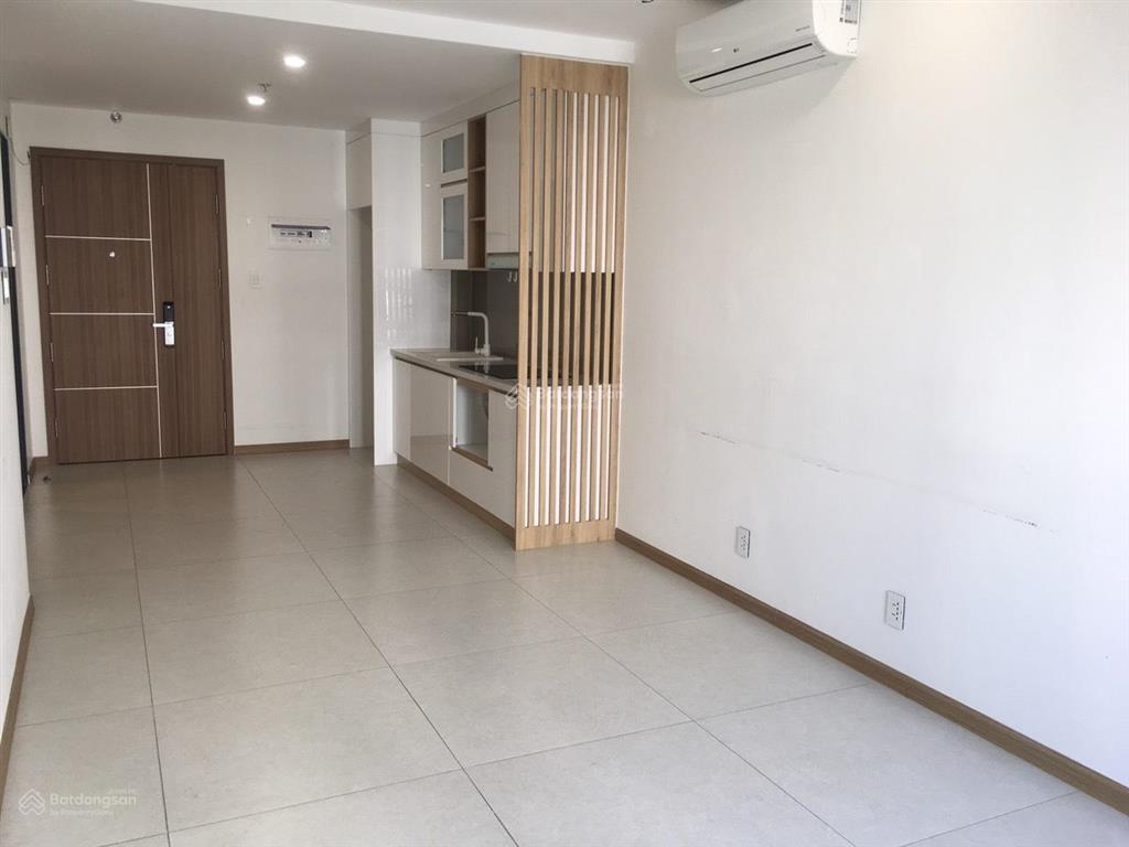 Căn hộ 1 phòng ngủ, nội thất cơ bản, giá thuê 13 triệu / tháng trống sẵn xem nhà ngay