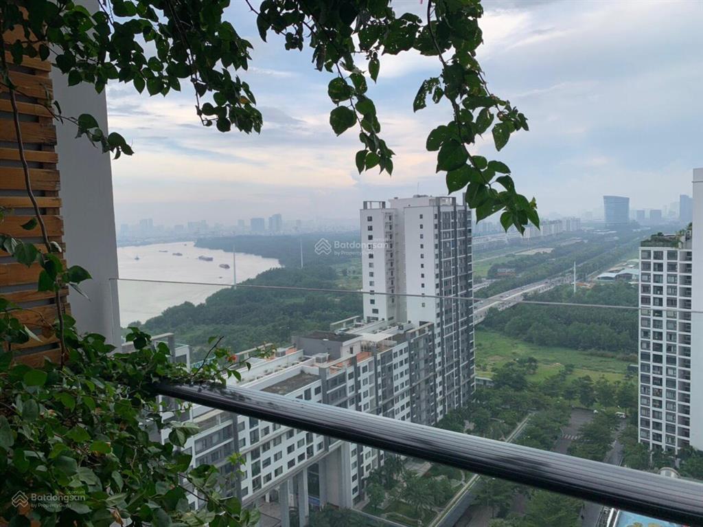 Bán căn hộ 3 phòng ngủ 85 m2 tháp babylon tầng cao giá 8.5 tỷ  tú cata 0909 931 ***