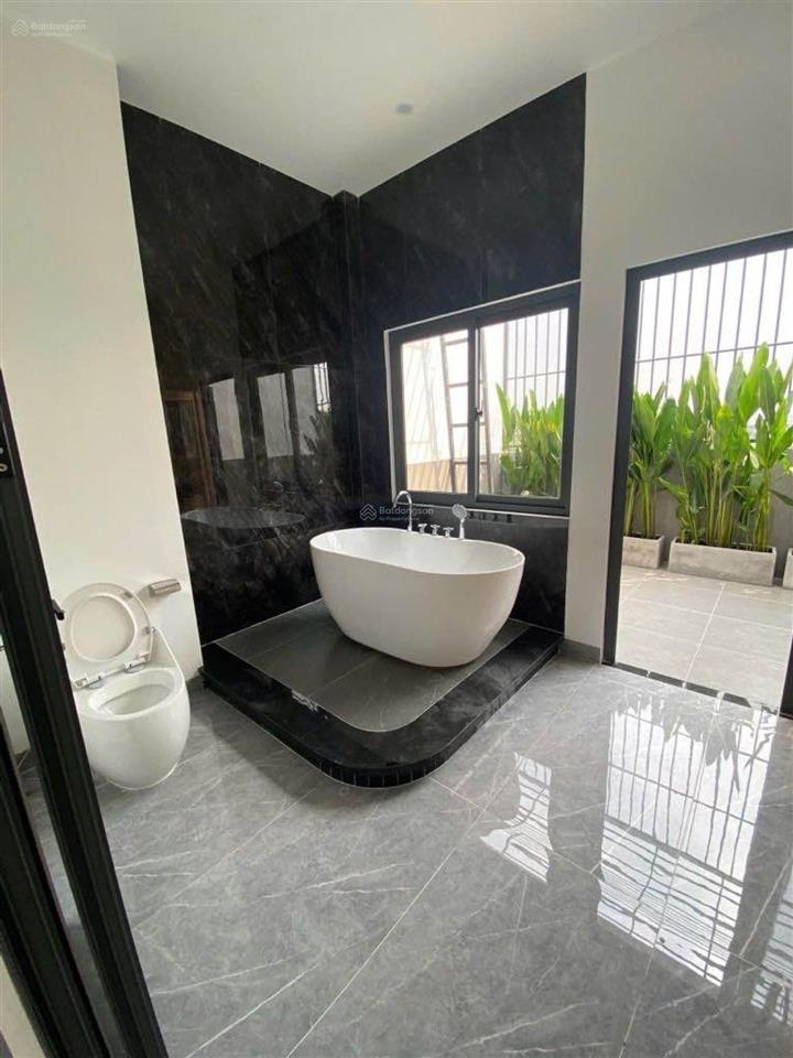 Nhà mặt tiền q12  5 tầng  260m2 sàn  full nội thất nhập ngoại  giá 7.. tỷ