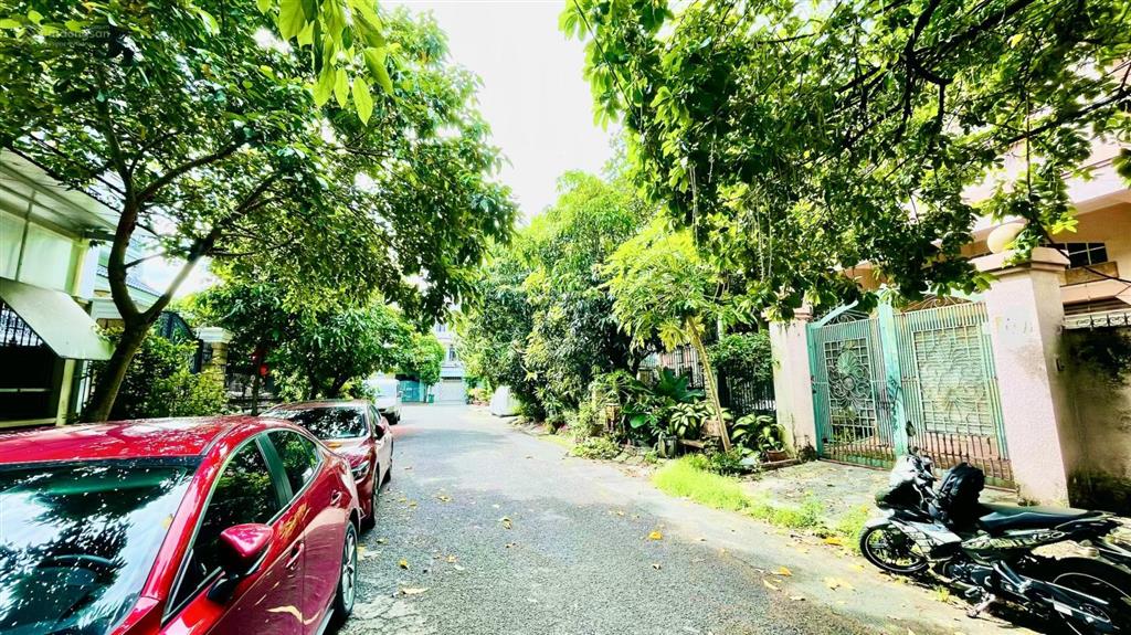 Giảm gấp 3t còn 19t.. siêu phẩm villa sân vườngần 250m²gara ô tônguyễn oanh