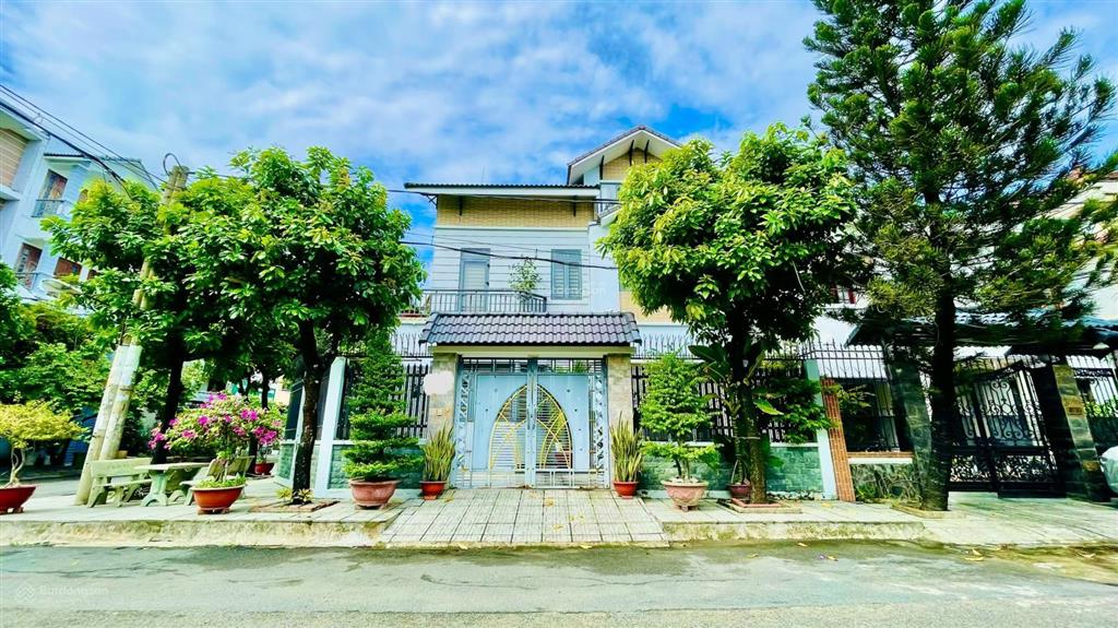 Giảm gấp 3t còn 19t.. siêu phẩm villa sân vườngần 250m²gara ô tônguyễn oanh