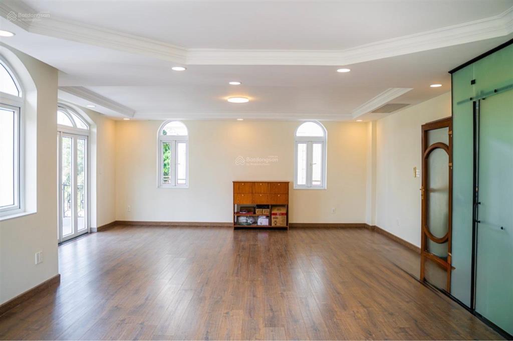 Siêu phẩm villa2 mặt tiềnkdc phú nhuận250m2full nội thất nhập