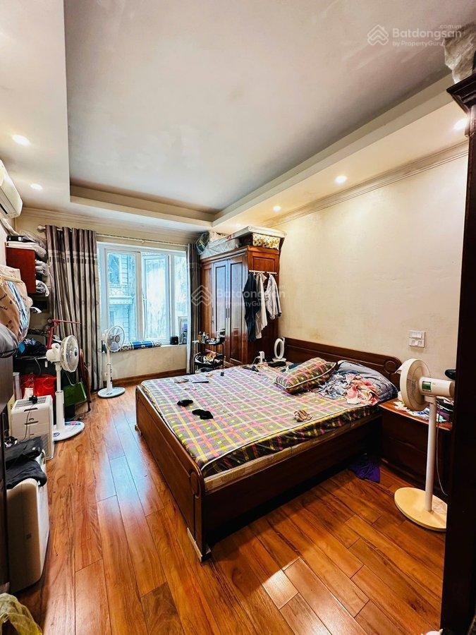 Nhà 5 tầng dân xây siêu chất, ô tô vào nhà, gần phố đủ công năng, gần võ chí công, cầu nhật tân