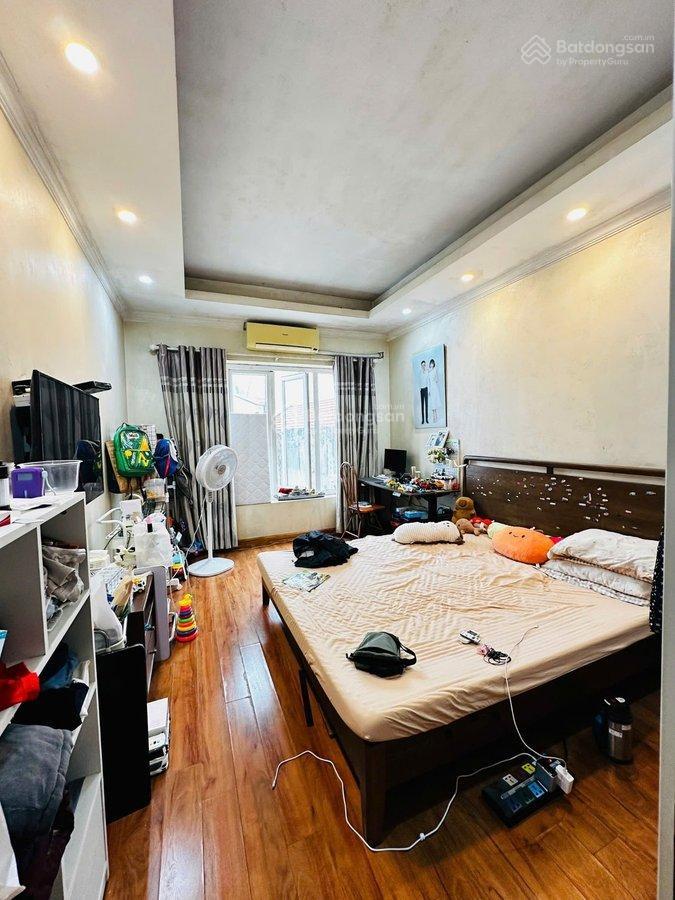 Nhà 5 tầng dân xây siêu chất, ô tô vào nhà, gần phố đủ công năng, gần võ chí công, cầu nhật tân