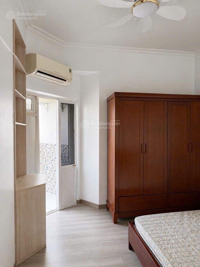 Tòa n2c, trung hòa nhân chính, gần hoàng minh giám, lê văn lương, hoàng đạo thúy, trần duy hưng.