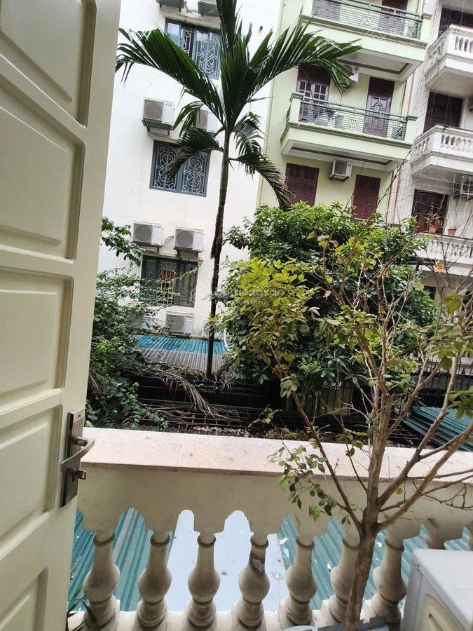 Mặt phố vũ phạm hàm ôtô dừng đỗ ngày đêm vỉa hè đá bg kinh doanh đỉnh cao trung kính  mạc thái tổ