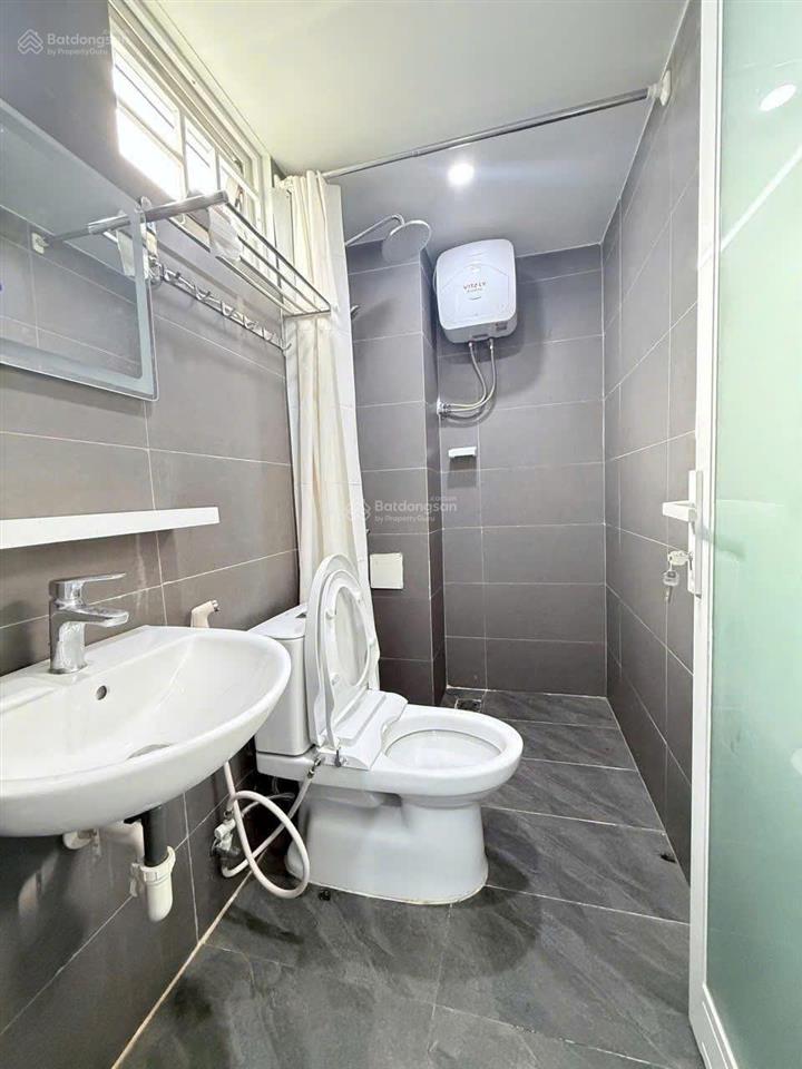 Cho thuê nhà mặt tiền khu phố hàn gần dương đình nghệ, cách biển mỹ khê 500m
