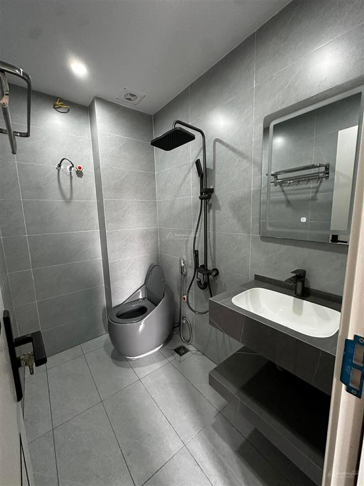 Cần bán gấp
58m2  chỉ hơn 120tr/m
bán đất tặng nhà 2 tầng mới toanh ở luôn