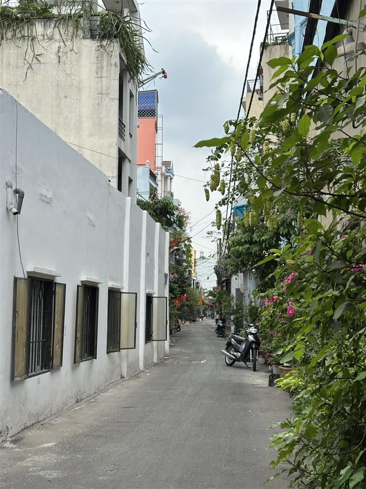 Bán nhà 4tầng5pn hẻm nhựa 5m trước nhà. sát mặt tiền lộ 8m huỳnh văn nghệ q,tân bình. nhỉnh 5tỷ