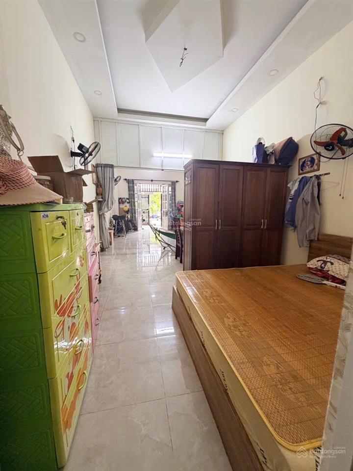 Mới vừa cập bến bán nhà 65m2 đường betong 4m oto vào nguyễn văn quá quận 12  4,3 tỷ còn có lộc
