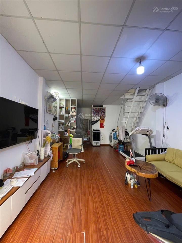 Chỉ 3tỷ1  40m2  hẻm oto trước nhà  trường chinh  song hành  q12  shr chuẩn  công chứng ngay