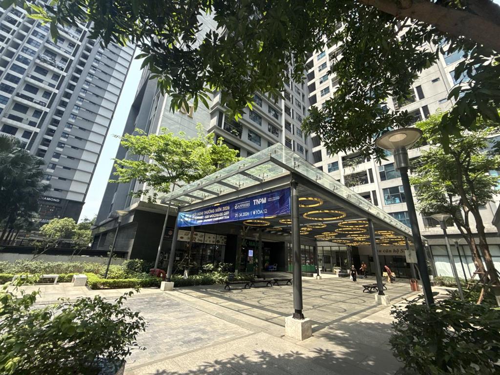 Chính chủ cho thuê chcc goldmark city 136 hồ tùng mậu 114 m2 thông thuỷ gần đủ đồ