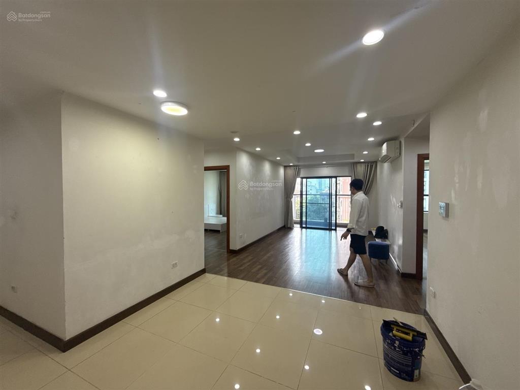 Chính chủ cho thuê chcc goldmark city 136 hồ tùng mậu 114 m2 thông thuỷ gần đủ đồ