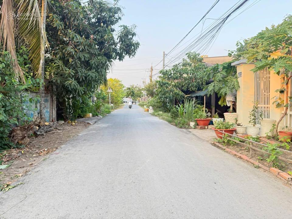 Bán đất đường basa, 1,1 tỷ, 125m2, đường nhựa oto, sổ hồng riêng.