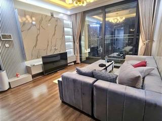 Bán căn 3 ngủ vị trí đẹp sunshine city, dt 99m2 , hướng mát, nội thất đẹp, giá chỉ 11,5 tỷ