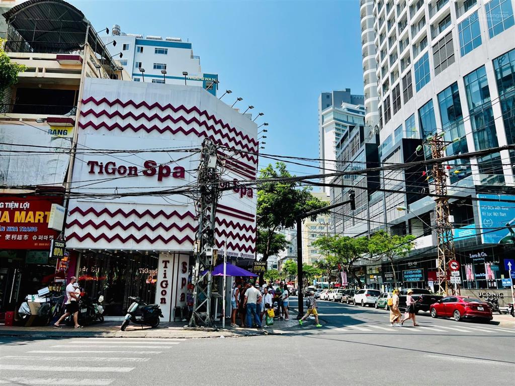 Nhà trung tâm gần biển nha trang