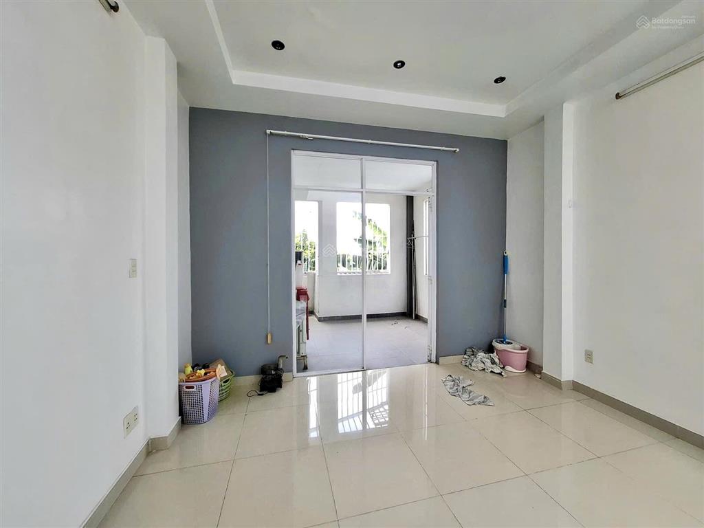 Nhà 2 tầng, 83m2 hẻm xe hơi, sát mặt tiền quang trung, hơn 6 tỷ