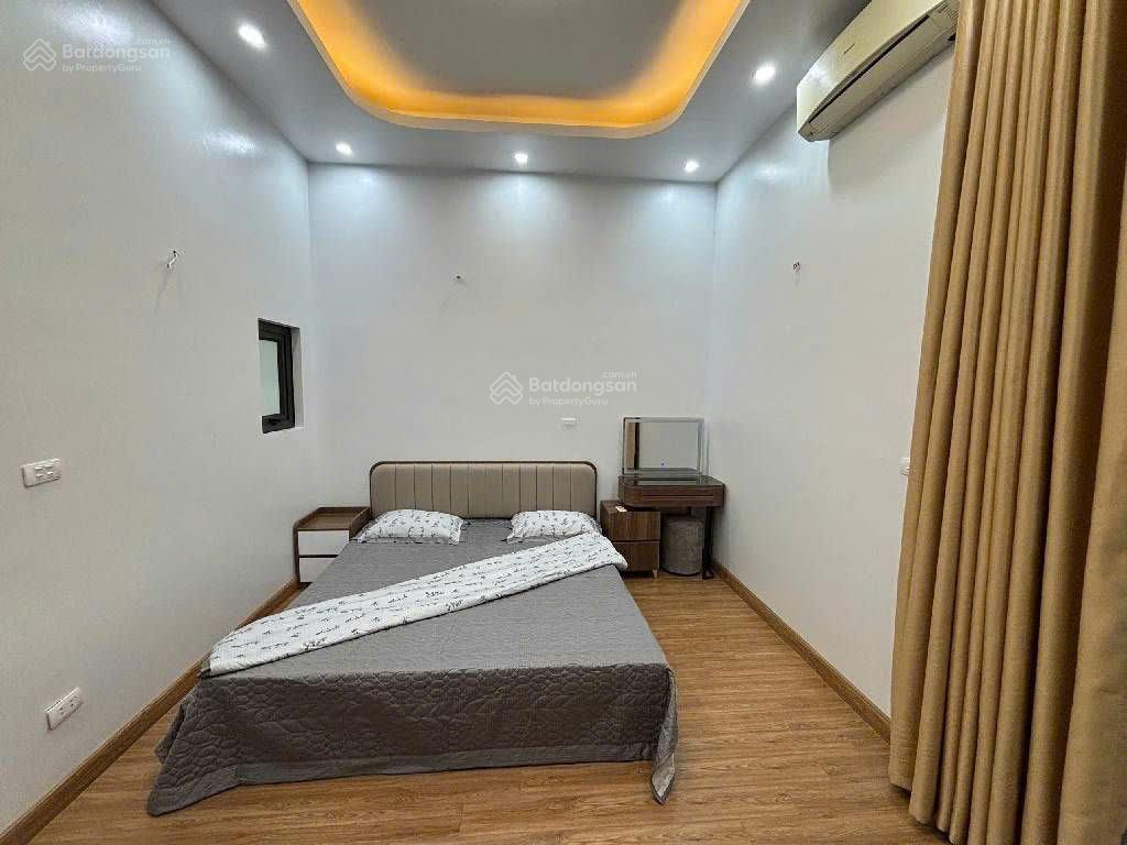 Bán nhà hồ tùng mậu 47m2 4 tầng 9.7 tỷ nhà góc 2 thoáng, ô tô vào, gần bến xe